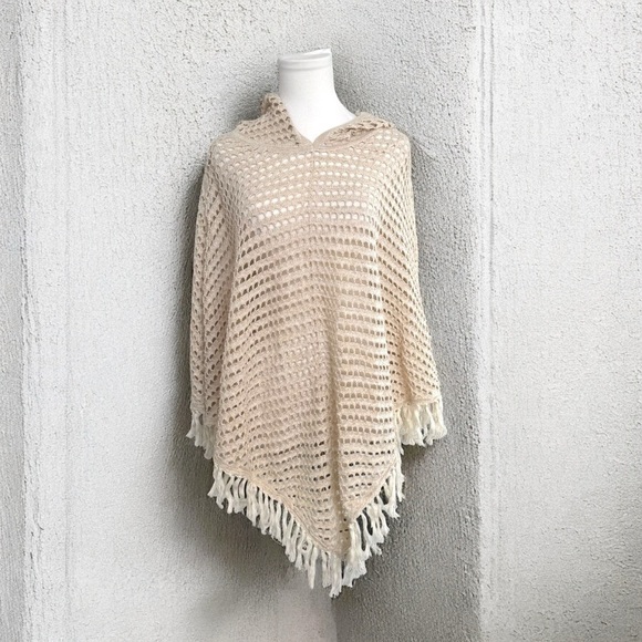 Aerie Cream Knit Poncho Sweater with Fringe oversized shimmer XS boho Beachy - Picture 1 of 5